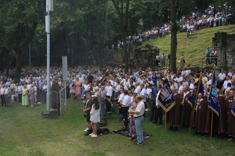 Pielgrzymka mężczyzn i młodzieńców na Górę Świętej Anny