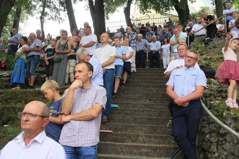 Pielgrzymka mężczyzn i młodzieńców na Górę Świętej Anny