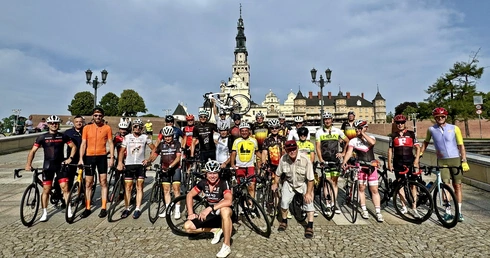W szybkim tempie na dwóch kółkach do Maryi