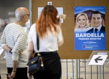 Francuski garnek z wrzątkiem