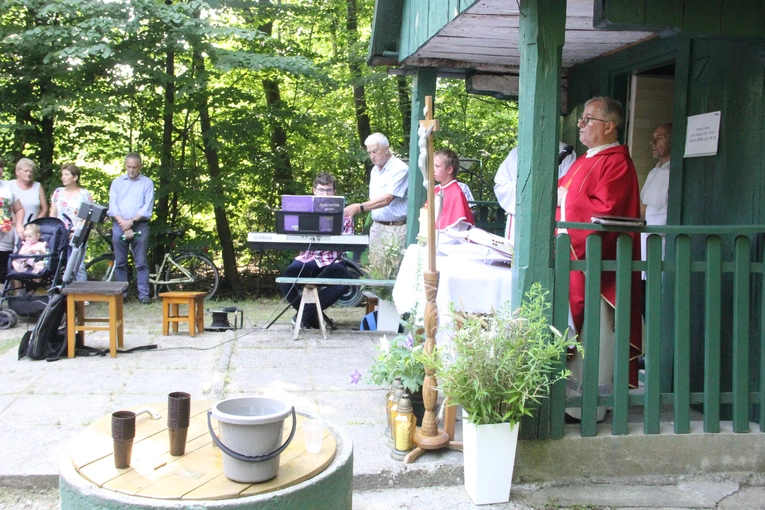 Biadoliny. Msza św. u Piotra i Pawła