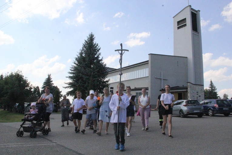 Biadoliny. Msza św. u Piotra i Pawła