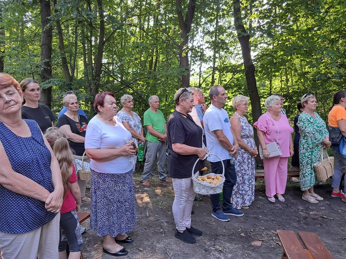 Biadoliny. Msza św. u Piotra i Pawła