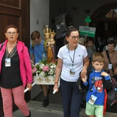 Pielgrzymka do pierwszego domu Matki