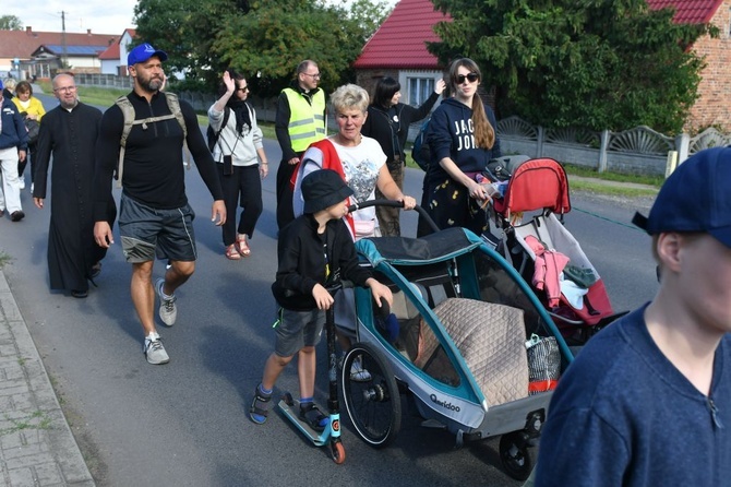 Z Klenicy na Jasną Górę