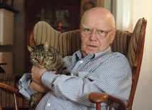 Jarosław Marek Rymkiewicz to jeden z największych polskich współczesnych poetów. 