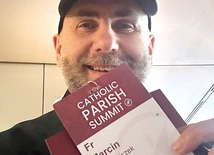 Doświadczenia z Harrogate ks. Marcin przenosi do Gwieździna.