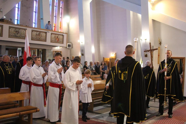 Pasierbiec. Erygowanie 200. chorągwi Zakonu Rycerzy św. Jana Pawła II