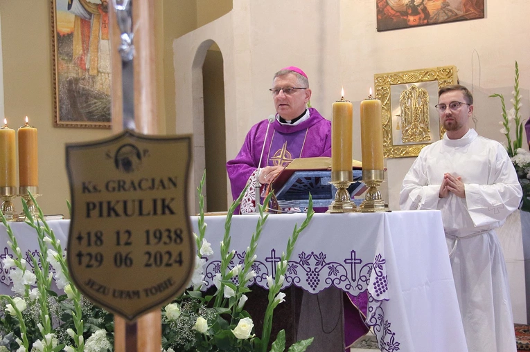 Uroczystości pogrzebowe ks. Pikulika