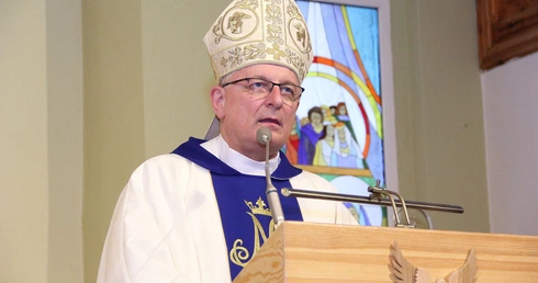 Bp Zadarko: Choroba przeżywana w samotności może być czymś nieludzkim
