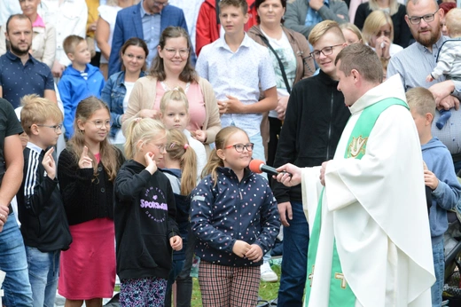 Pielgrzymka Dzieci do Babci Anny