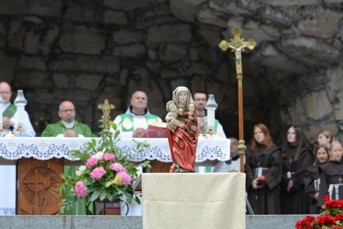 Pielgrzymka Dzieci do Babci Anny