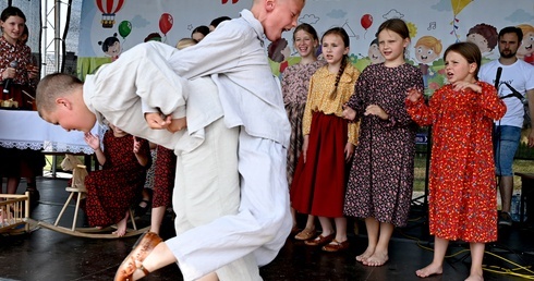 Tak się bawią góralskie rodziny!