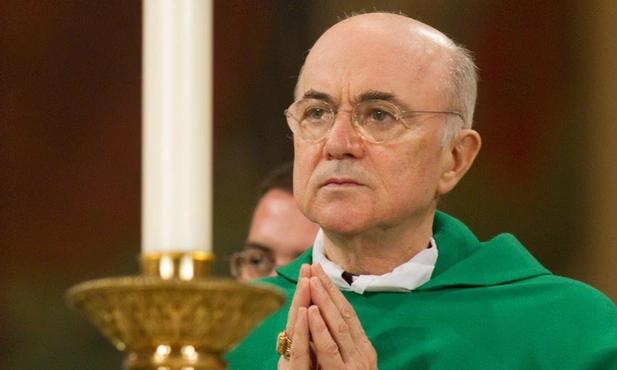 Ekskomunikowany abp Viganò chce nadal odprawiać Msze