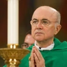 Ekskomunikowany abp Viganò chce nadal odprawiać Msze