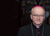 Bp Jan Sobiło dla „Gościa Niedzielnego”: Kiedy wojna się skończy, będziemy musieli rozmawiać także o przebaczeniu i pojednaniu