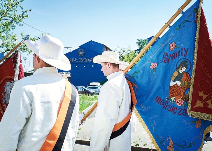 W Chorzowie we wspomnienie patrona hutników – św. Floriana – organizowany jest uroczysty Pochód Ludzi Ognia. 