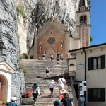 Włochy. Sanktuarium Madonna della Corona