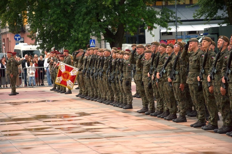 Przysięga żołnierzy 6 Mazowieckiej Brygady Obrony Terytorialnej