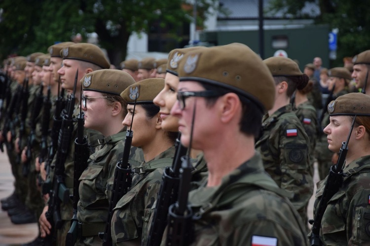 Przysięga żołnierzy 6 Mazowieckiej Brygady Obrony Terytorialnej