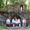 Kto pozna Czternastu, staje się po części jednym z nich