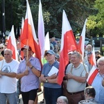 Protest przeciwko uwięzieniu ks. Olszewskiego