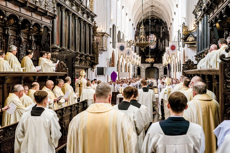 Kandydaci mają okazję stać się członkami wyjątkowej rodziny kapłańskiej i posługiwać w archidiecezji.