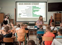 …ale także zajęcia, które pomagają dzieciakom uwierzyć w siebie.