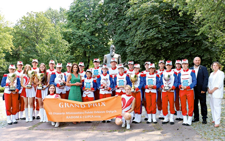 Radomska Młodzieżowa Orkiestra „Grandioso” zdobyła w tym roku Grand Prix na III Otwartych Mistrzostwach Orkiestr Dętych.