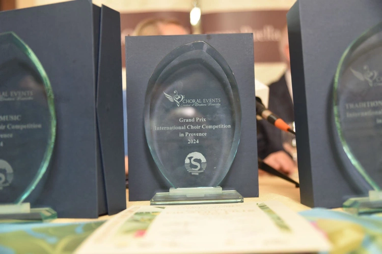 Puellae Orantes w Prowansji