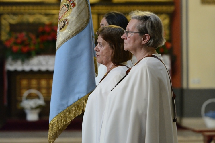 Przyjęcie szkaplerza karmelitańskiego