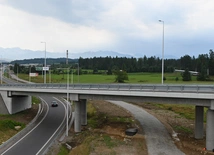 Nowa zakopianka widziana "z ziemi"