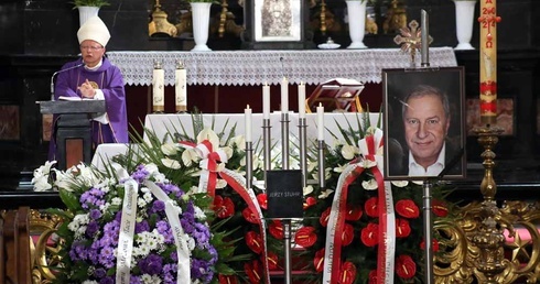 Kraków. Pogrzeb Jerzego Stuhra