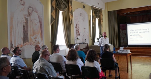 III Kurs Chorału Gregoriańskiego. Miasto modlitwą i muzyką prześwietlane