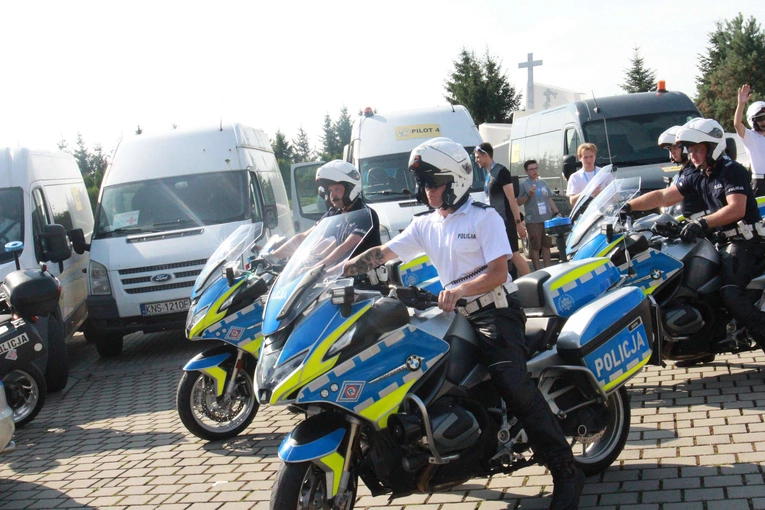 Początek II Rowerowej Pielgrzymki Tarnowskiej
