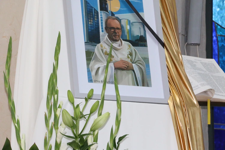 Uroczystości pogrzebowe ks. Marka Hajdyły - cz. 1