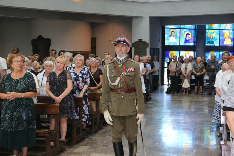 Uroczystości pogrzebowe ks. Marka Hajdyły - cz. 1