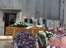 Uroczystości pogrzebowe ks. Marka Hajdyły - cz. 1
