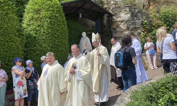 Abp Galbas: Weźmy Maryję nie tylko do swoich domów, ale bardziej do swojego życia