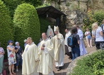 Abp Galbas: Weźmy Maryję nie tylko do swoich domów, ale bardziej do swojego życia