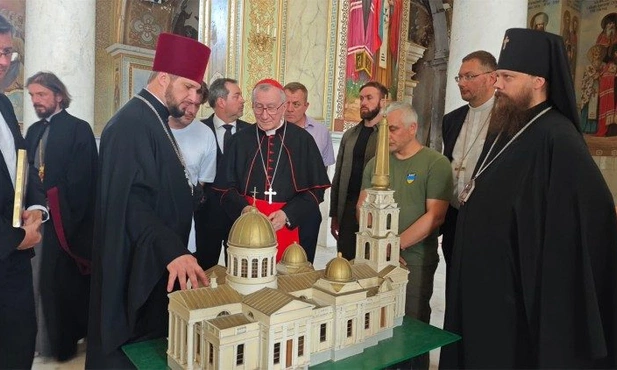 Kard. Parolin w Odessie: dzielę wasz ból i modlę o sprawiedliwy pokój