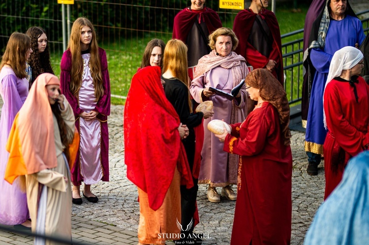 Skrzydlna. Misterium tajemnic światła