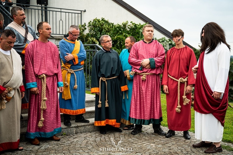 Skrzydlna. Misterium tajemnic światła