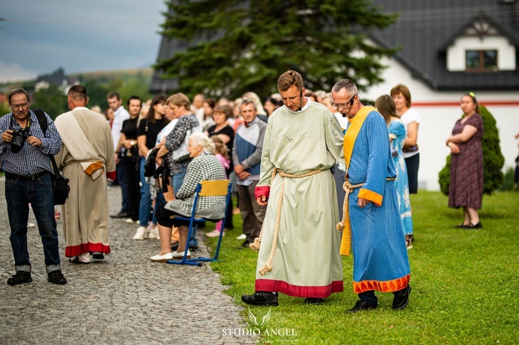 Skrzydlna. Misterium tajemnic światła