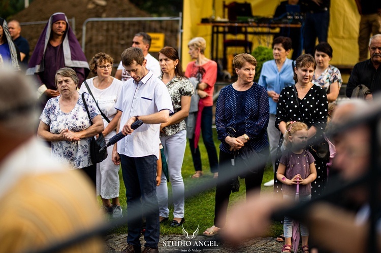 Skrzydlna. Misterium tajemnic światła