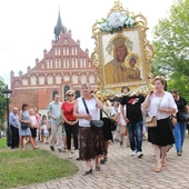 Kiedyś błagalna, dziś dziękczynna