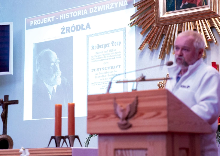 Inspiracją dla pomysłu jest postać wybitnego duchownego.