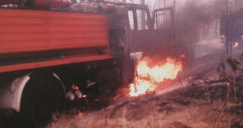 Ogromny pożar lasu w kurorcie, tysiąc turystów ucieka