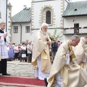 Nieprzemijająca św. Matka Kinga, pragnienie miliona ludzi i jej żarliwa czcicielka