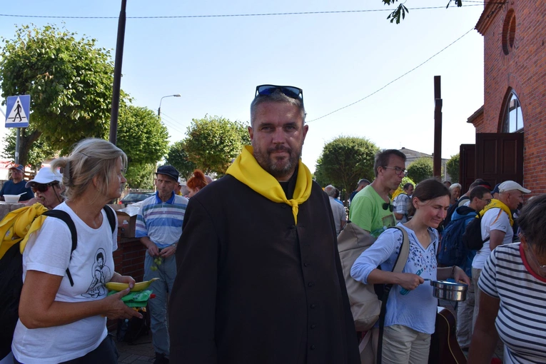 Kuźnica. Przystanek na trasie Kaszubskiej Pieszej Pielgrzymki